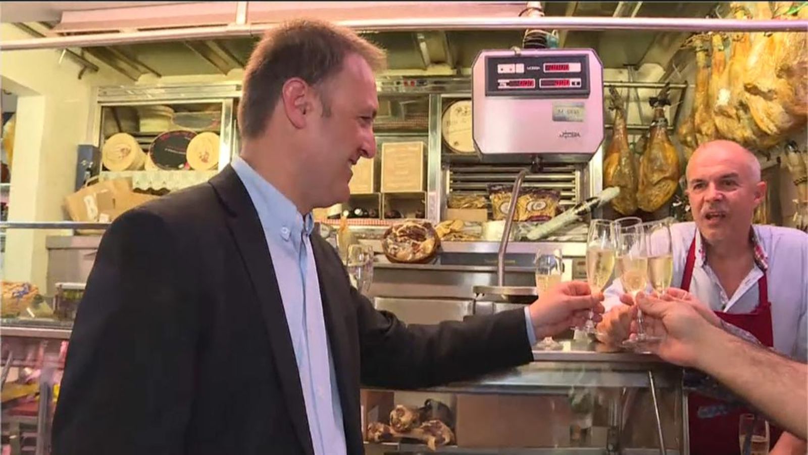 Compromís a l'alcaldia d'Alacant, Natxo Bellido, havitat el Mercat Central de la ciutat d'Alacant