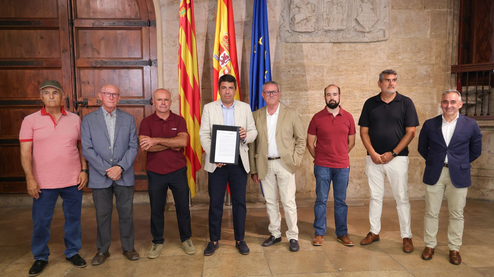 La Generalitat firma un manifest conjunt amb representants del sector agrari