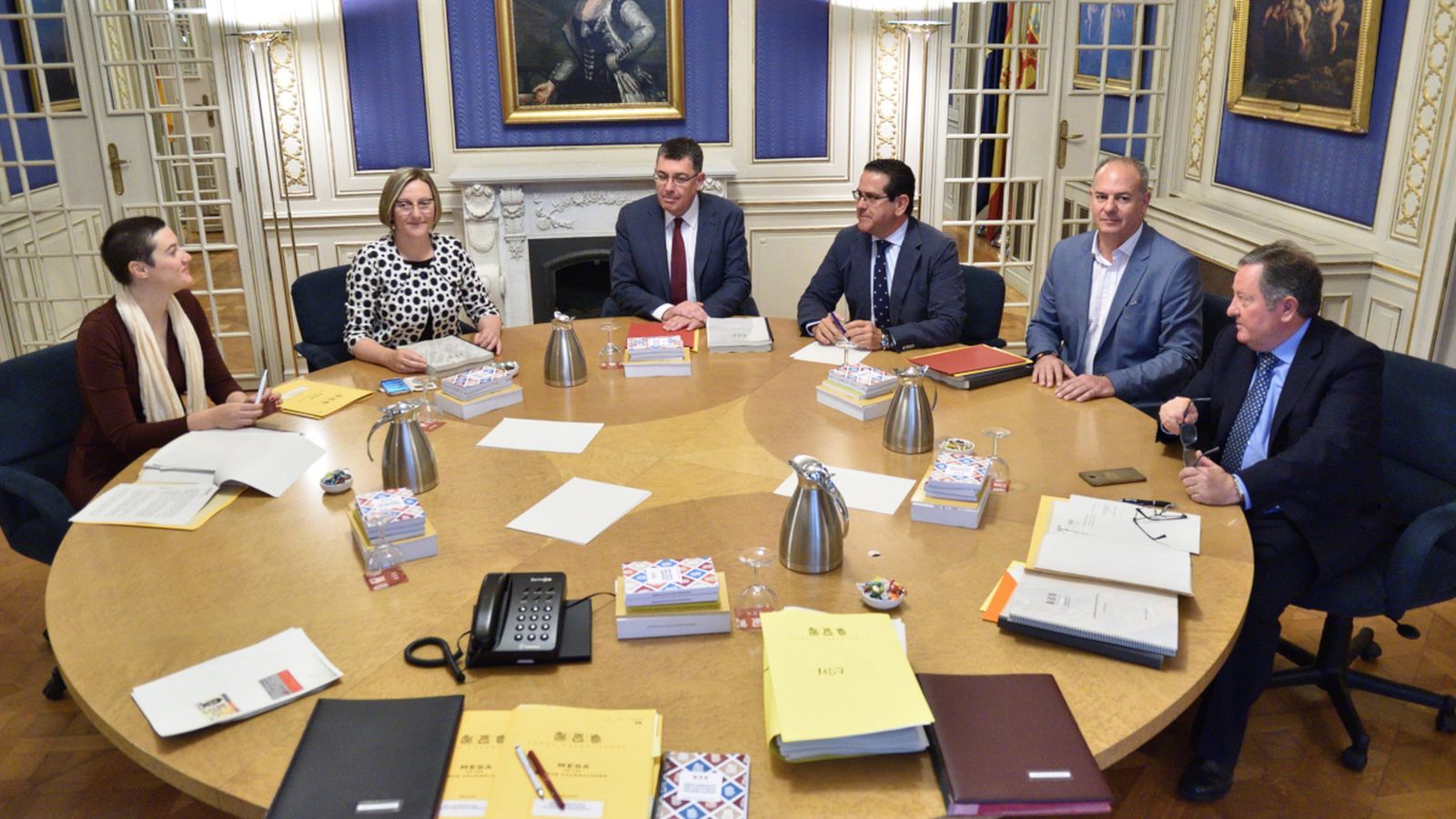 Les Corts esperen designar senadors territorials abans de l\'estiu