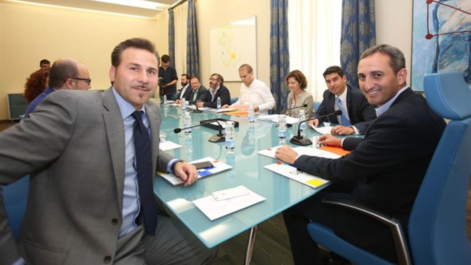 El president de la Diputació d’Alacant, César Sánchez i el vicepresident tercer, Alejandro Morant