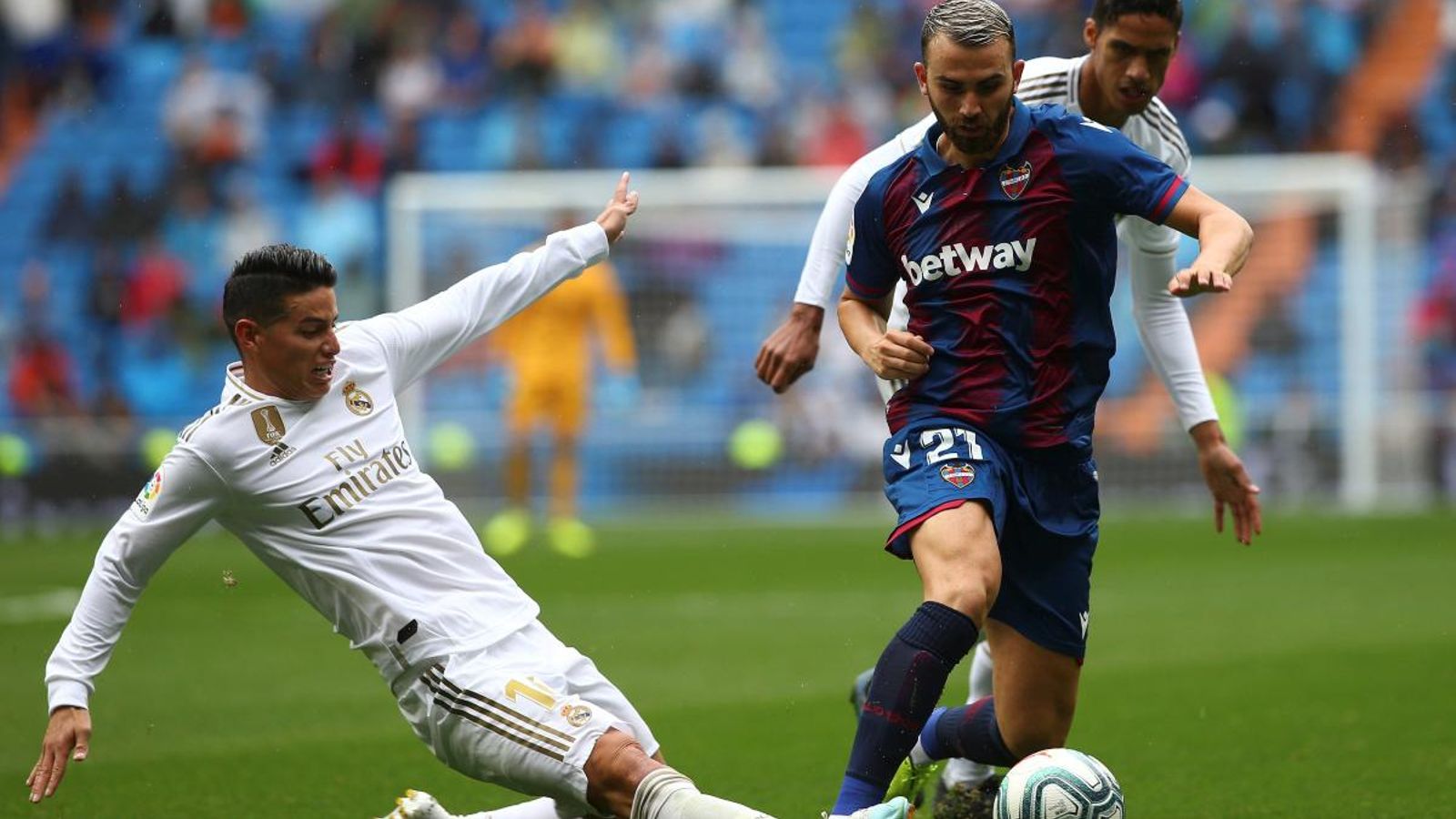 Borja Mayoral, autor del primer gol del Llevant (Rodrigo Jiménez. EFE) Borja Mayoral, autor del primer gol del Llevant (Rodrigo Jiménez. EFE)