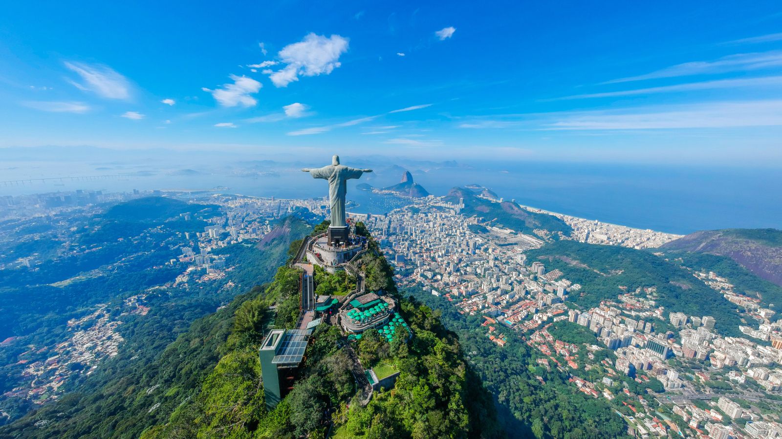 María José Berbegall visita el país que equival al 47% de tota la superfície de Sud-amèrica. Vista aerea Brasil