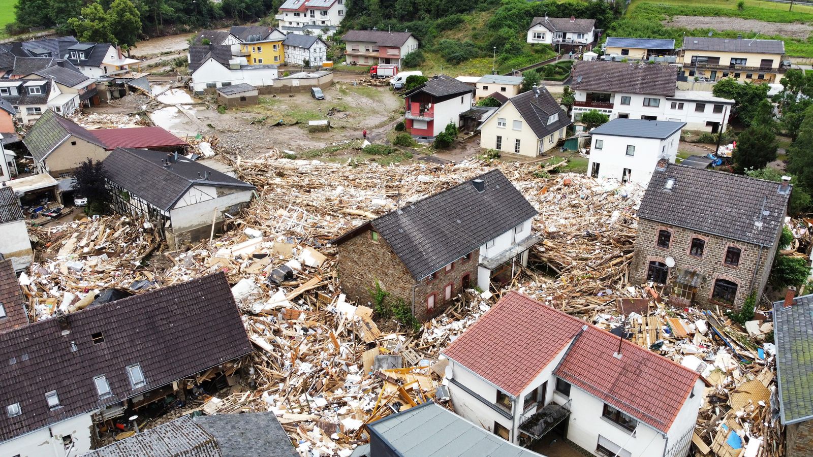 Vista general de la zona afectada per les inundacions després de les fortes pluges a Schuld, Alemanya