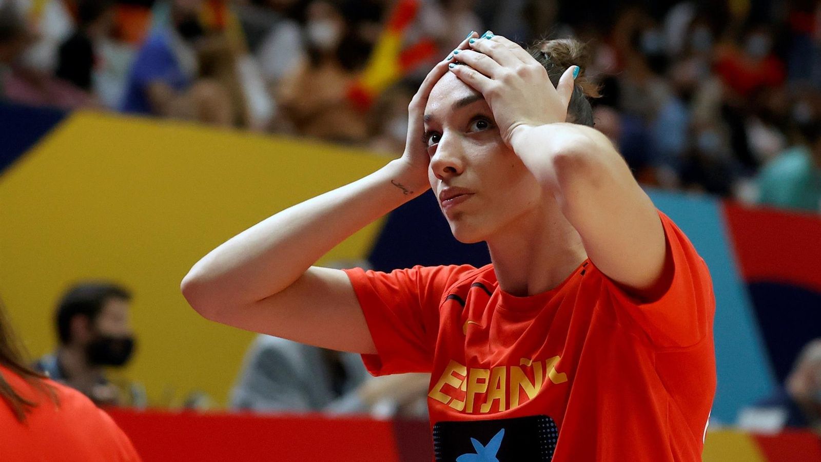 Laura Quevedo es lamenta després d'una acció fallada