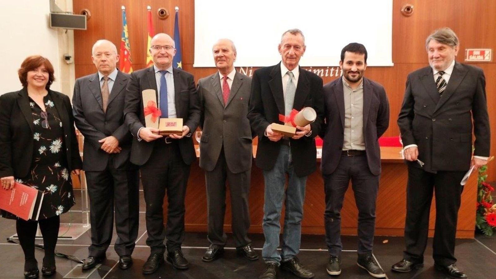 L\'Acadèmia Valenciana de la Llengua lliura medalles a Joseph Gulsoy i a Rafael Lluís Ninyoles