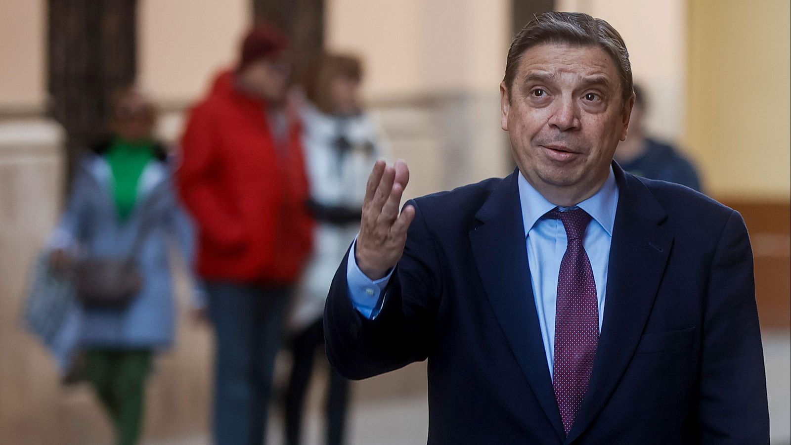 El ministre Planas en l'arribada al Palau de la Generalitat aquest dijous