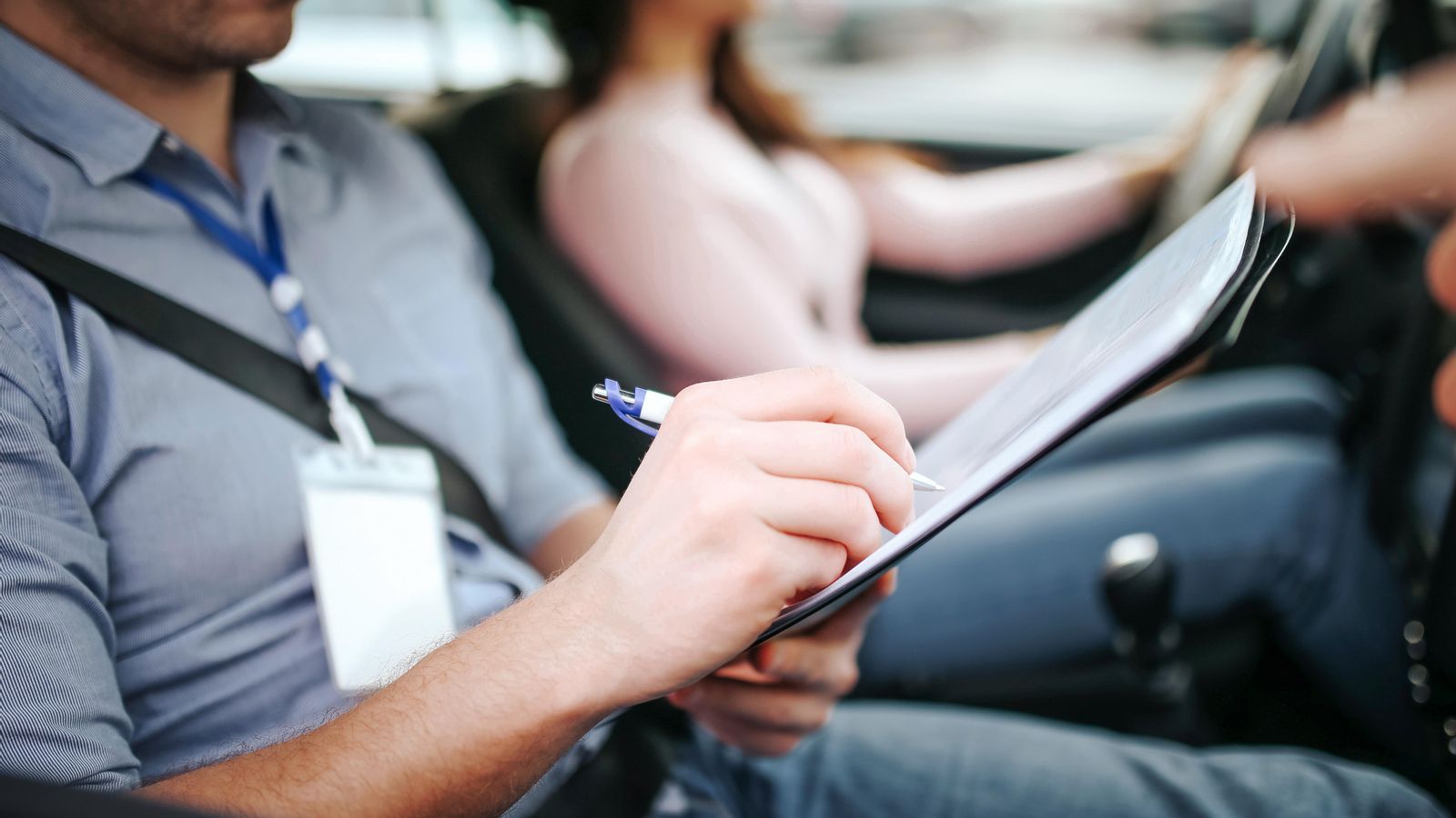 El permís B1 habilita a joves de 16 anys per a la conducció de vehicles elèctrics de reduïda grandària