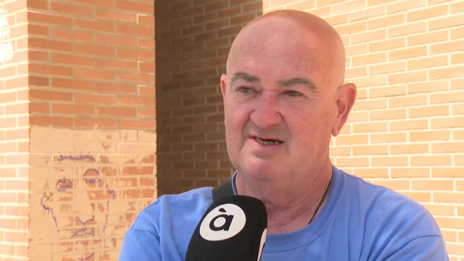 Rafael, l'indigent, denuncia que l'han intetat cremar mentre dormia a València