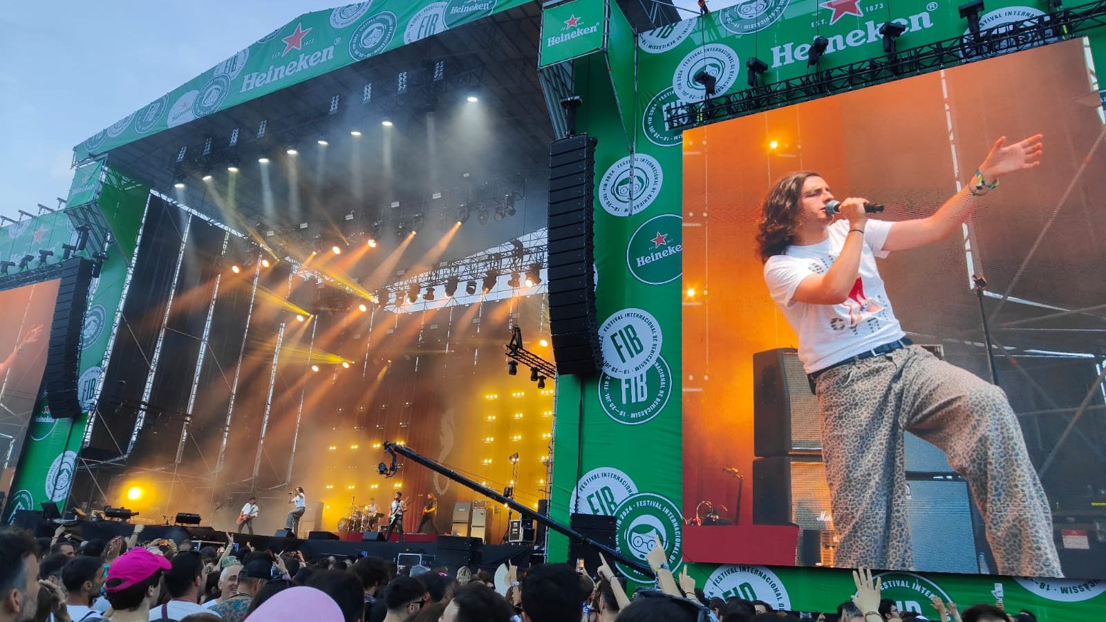 Arde Bogotà durant la seua actuació en la 28 edició del FIB