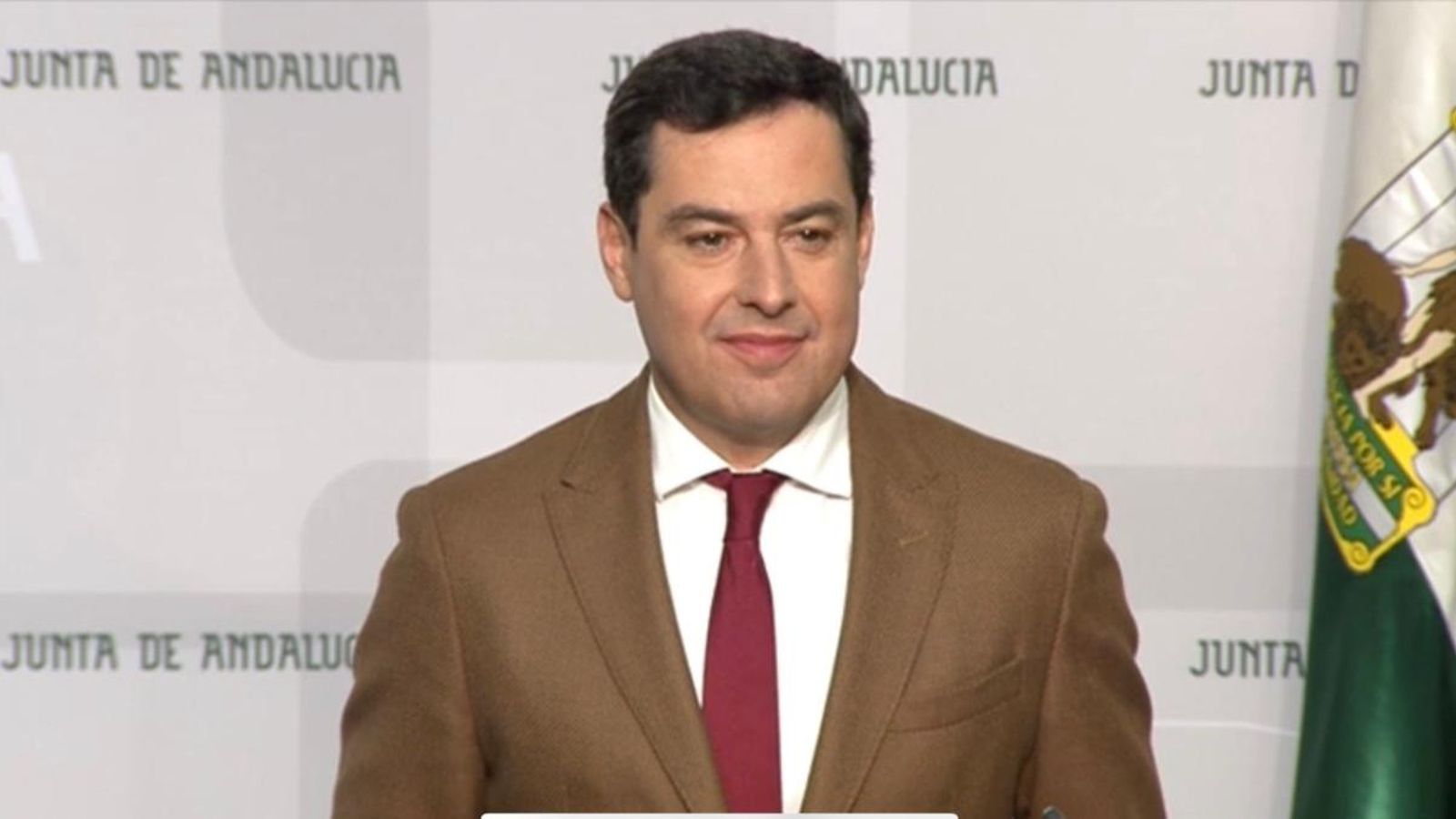 Juanma Moreno anuncia el nou executiu "del canvi" que redueix, de 13 a 11, el nombre de departaments.