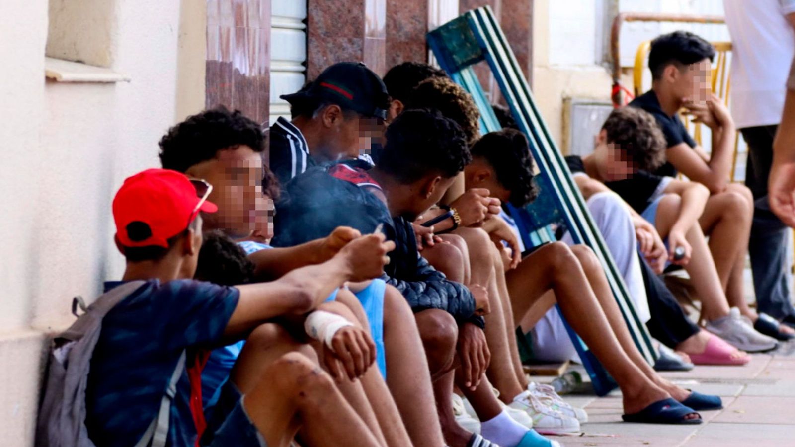 Menors a l'espera a Ceuta