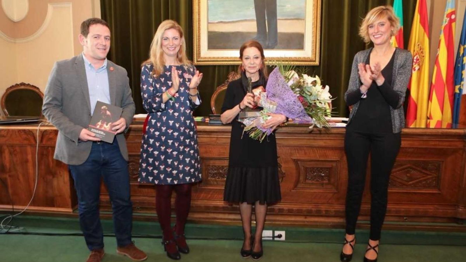 Immaculada Puig rep el Premi Olímpia 2019 de mans de l'alcaldessa de Castelló, Amparo Marco