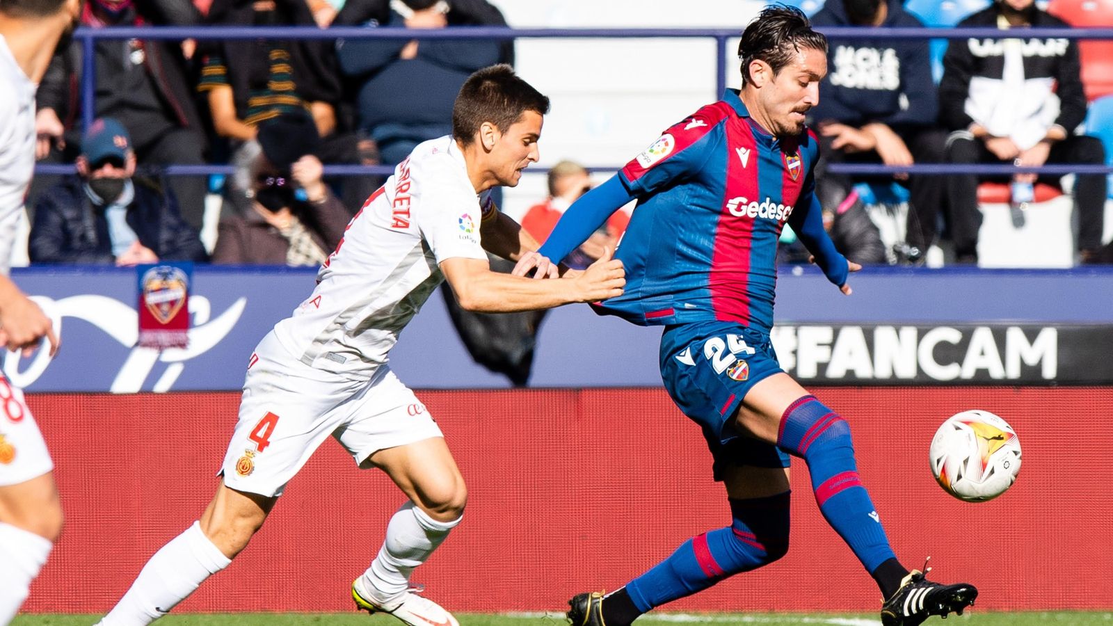 El futbolista del Llevant, José Campaña, en l'últim partit contra el Mallorca