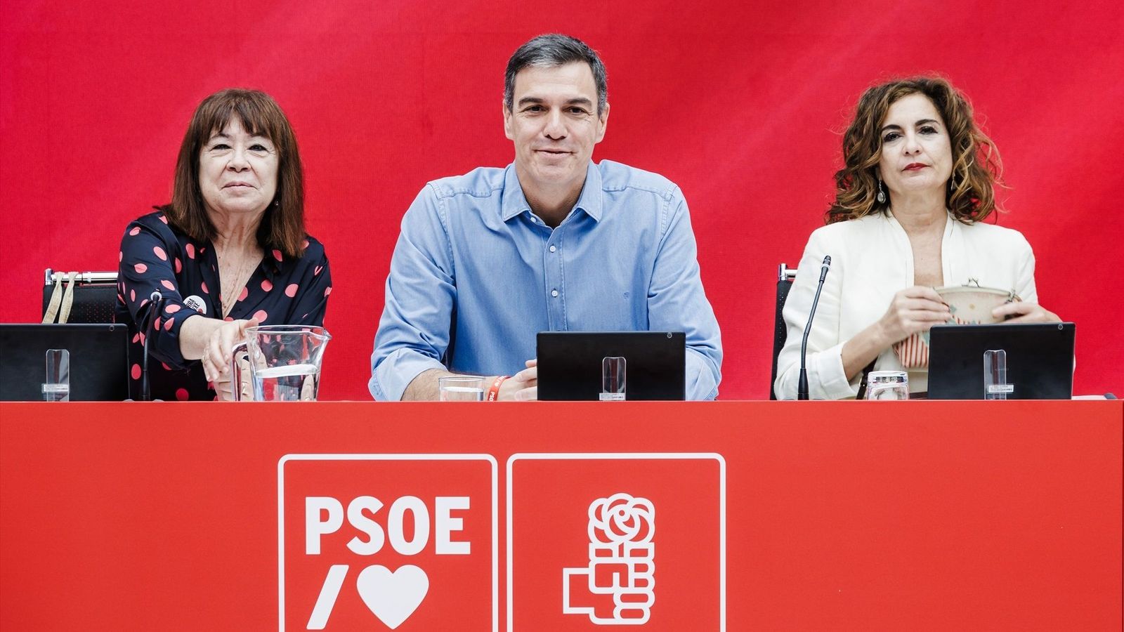 Cristina Narbona, Pedro Sánchez i María Jesús Montero, en una imatge recent