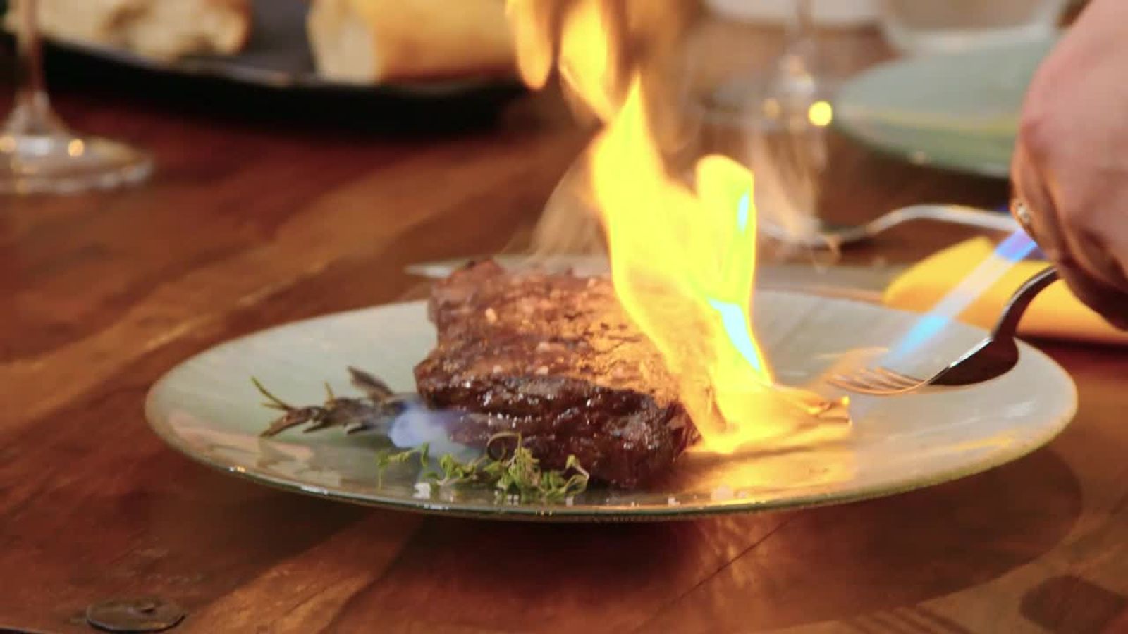 Huit xefs elaboren un menú a Sogorb per a reivindicar productes de les comarques del nord