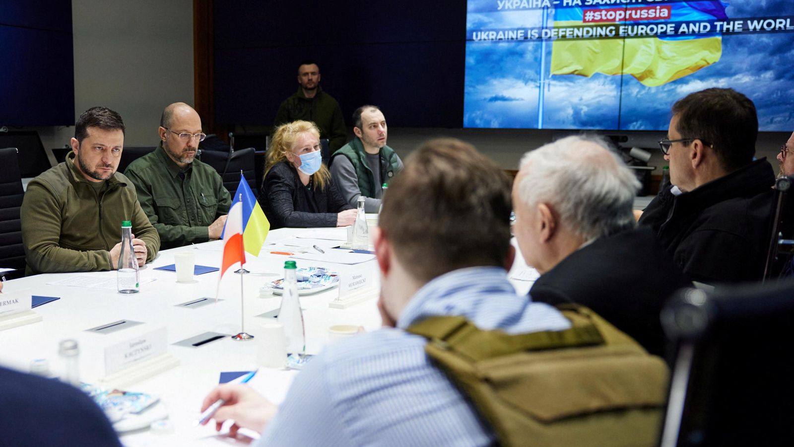 El president d'Ucraïna reunit amb el primer ministre txec Fiala, el primer ministre eslové Jansa i el primer ministre polonés Morawiecki a Kíiv El president d'Ucraïna reunit amb el primer ministre txec Fiala, el primer ministre eslové Jansa i el primer ministre polonés Morawiecki a Kíiv