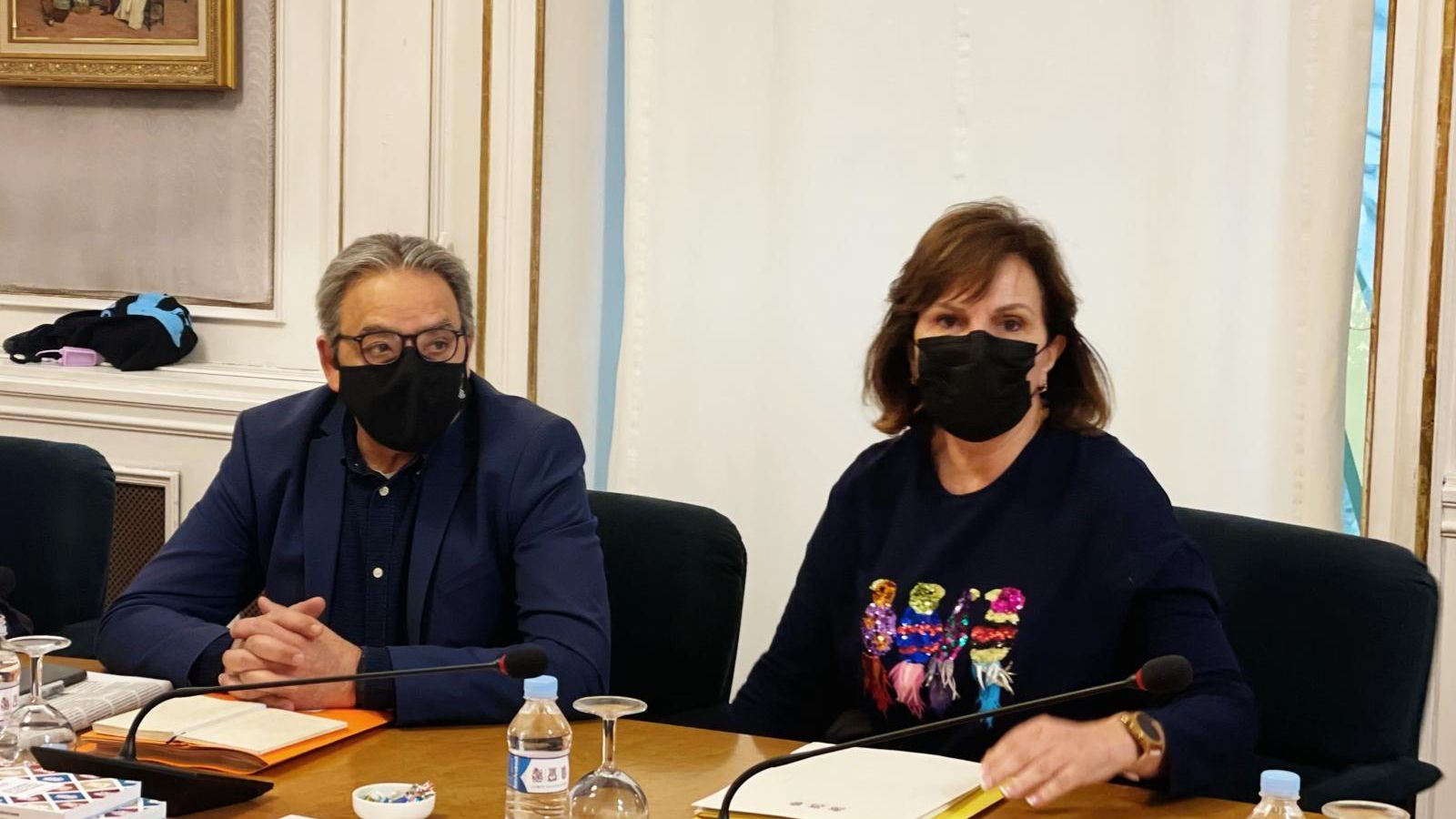 L'encara síndic del PSPV, Manolo Mata, i la portaveu adjunta, Carmen Martínez, en una imatge d'arxiu