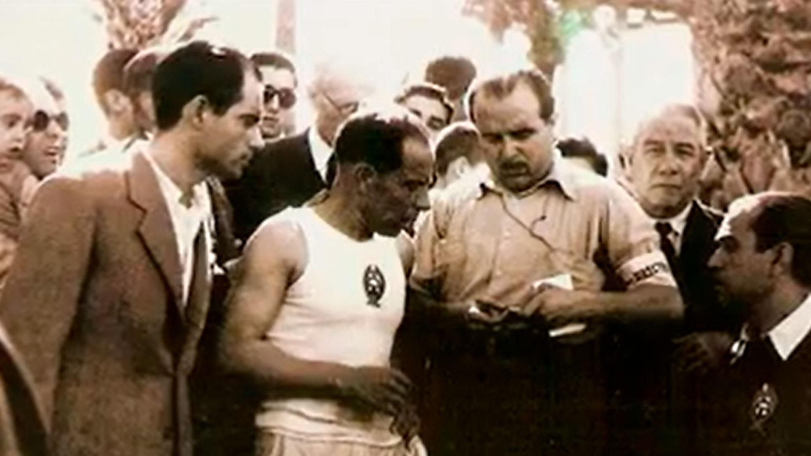 José Morant envoltat d'alguns del seus seguidors