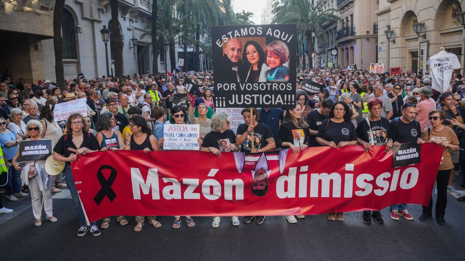 Esta serà la dotzena manifestació per a demanar la dimissió de Mazón per la gestió de la dana Esta serà la dotzena manifestació per a demanar la dimissió de Mazón per la gestió de la dana