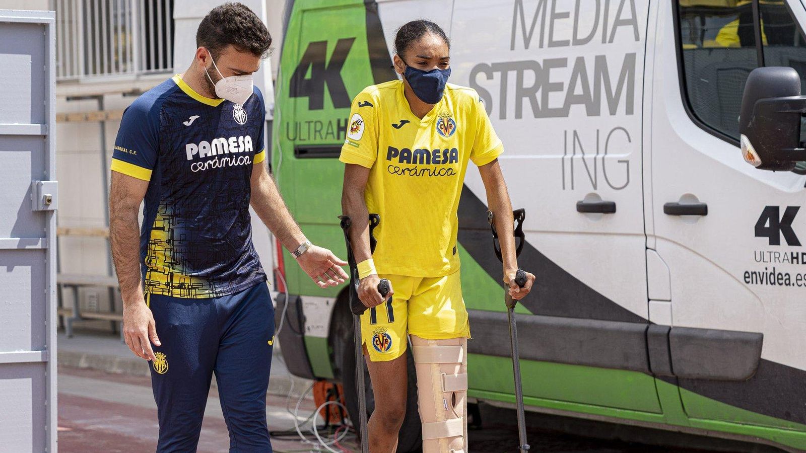 Salma Paralluelo es retira després de lesionar-se en l'últim partit contra el Granada