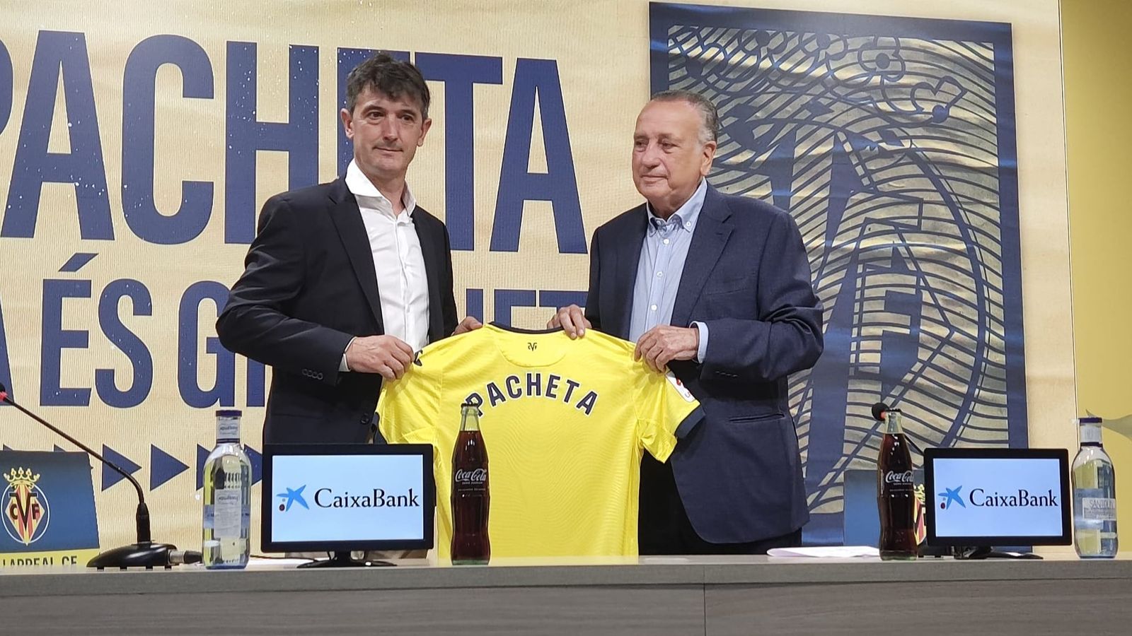 Pacheta en la seua presentació com a nou tècnic groguet