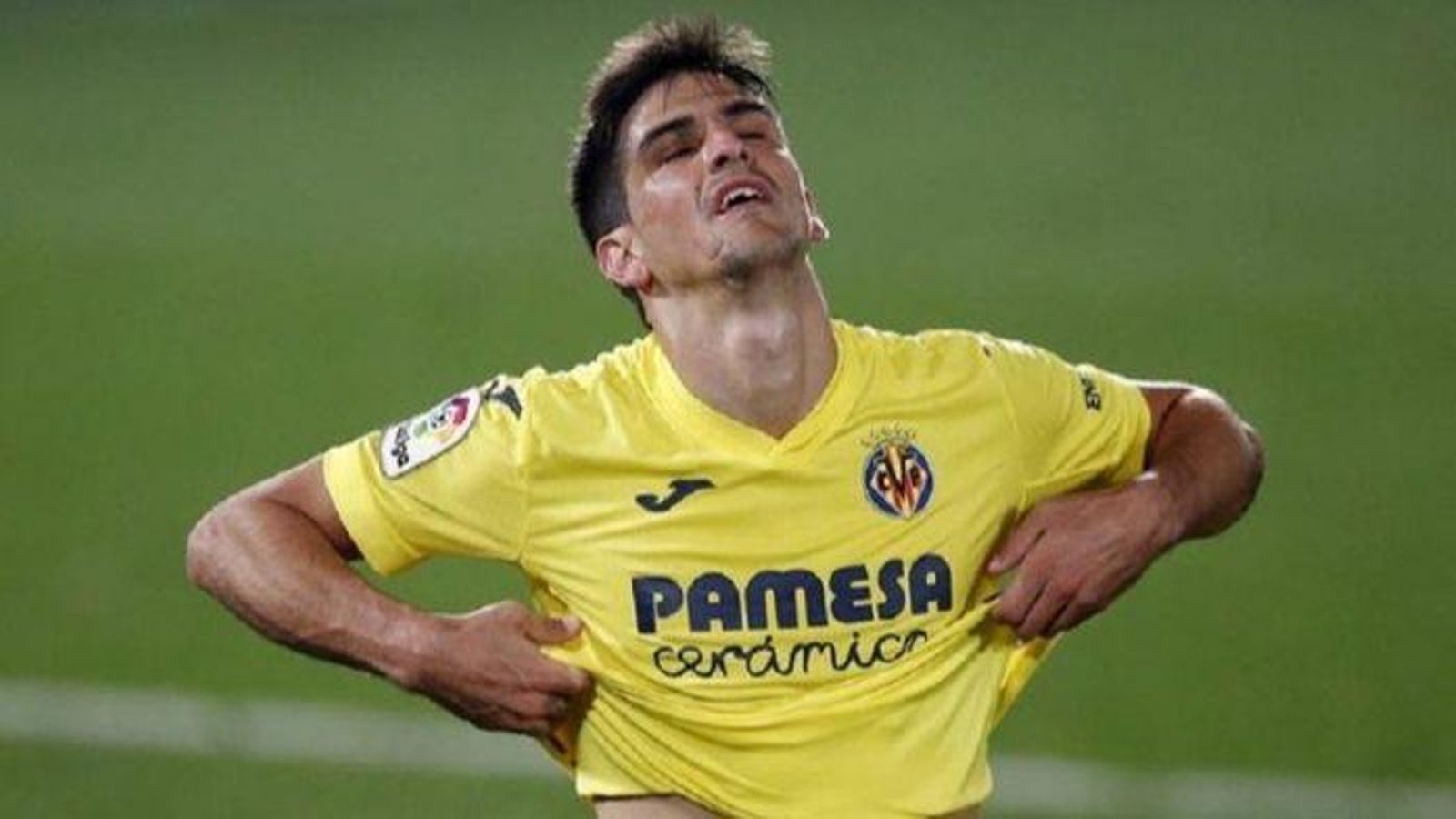 Gerard Moreno pateix una sobrecàrrega en el soli de la cama dreta