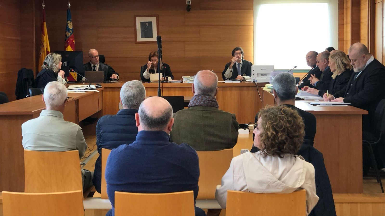 Comença el juí contra tres alcaldes de Cabanes