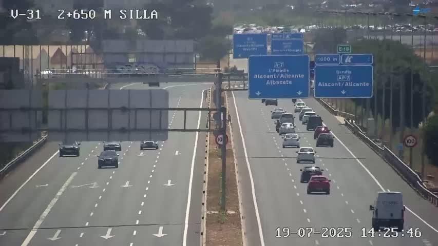 Imatges de la carretera a la pista de Silla