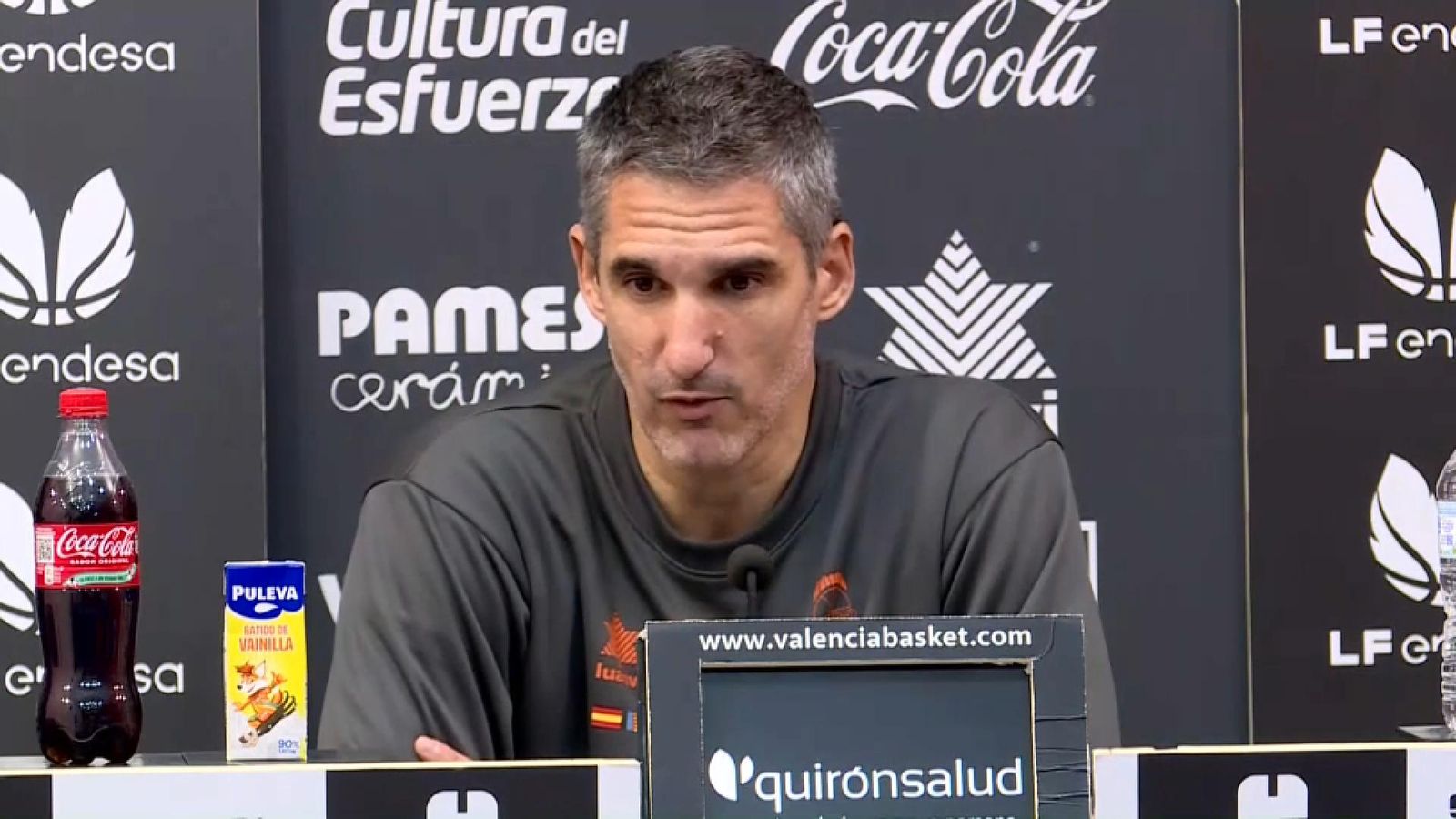 El tècnic del València Basket, Rubén Burgos