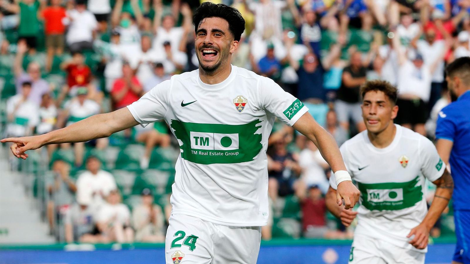 Kike Pérez celebra un dels gols