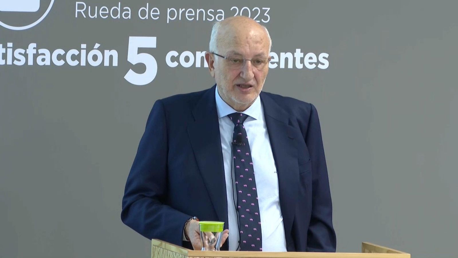 Juan Roig en la presentació dels resultats