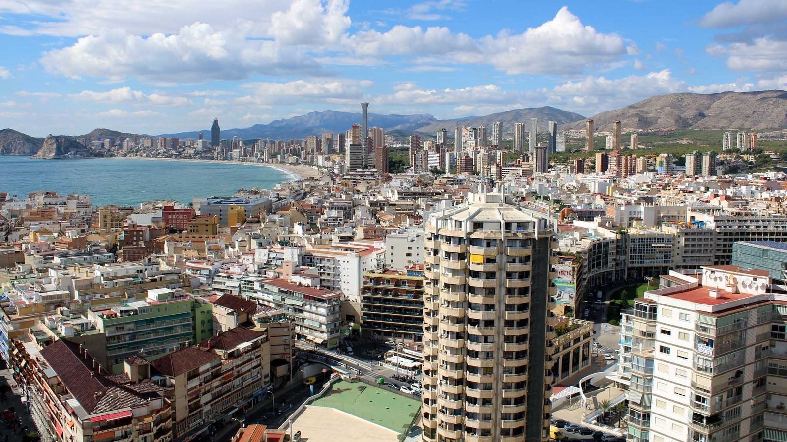 Una panoràmica de Benidorm, en arxiu