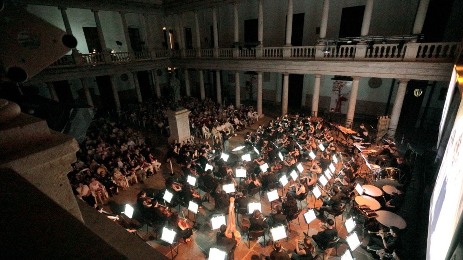 L'Orquestra Filharmònica de la Universitat de València, Christina Rosenvinge, Entrelazados, l'Orfeó Universitari i Perico Sambeat protagonitzen una setmana marcada per la diversitat artística