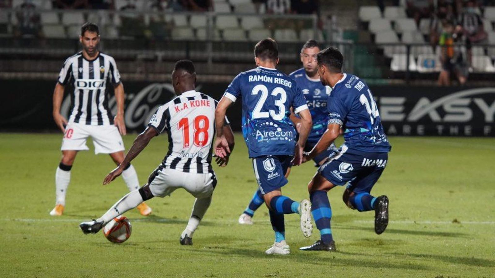 Kone tracta de guanyar una pilota