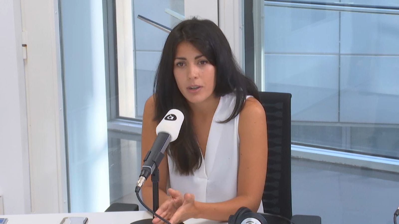 La síndica Naiara Davó durant l'entrevista en 'Les notícies del matí'