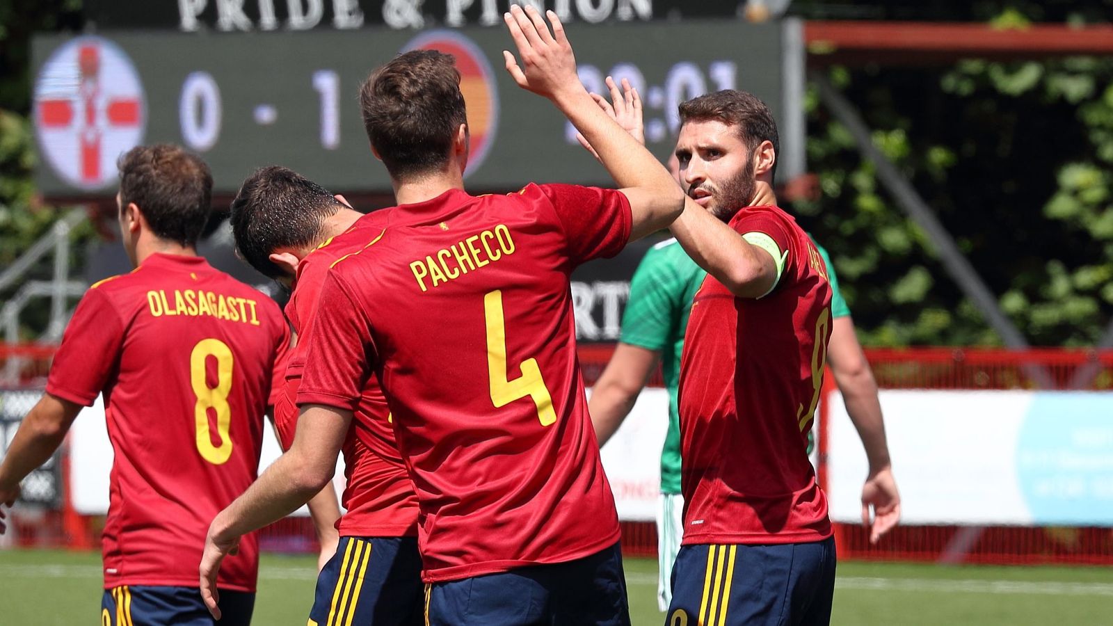 Abel Ruiz celebra el gol