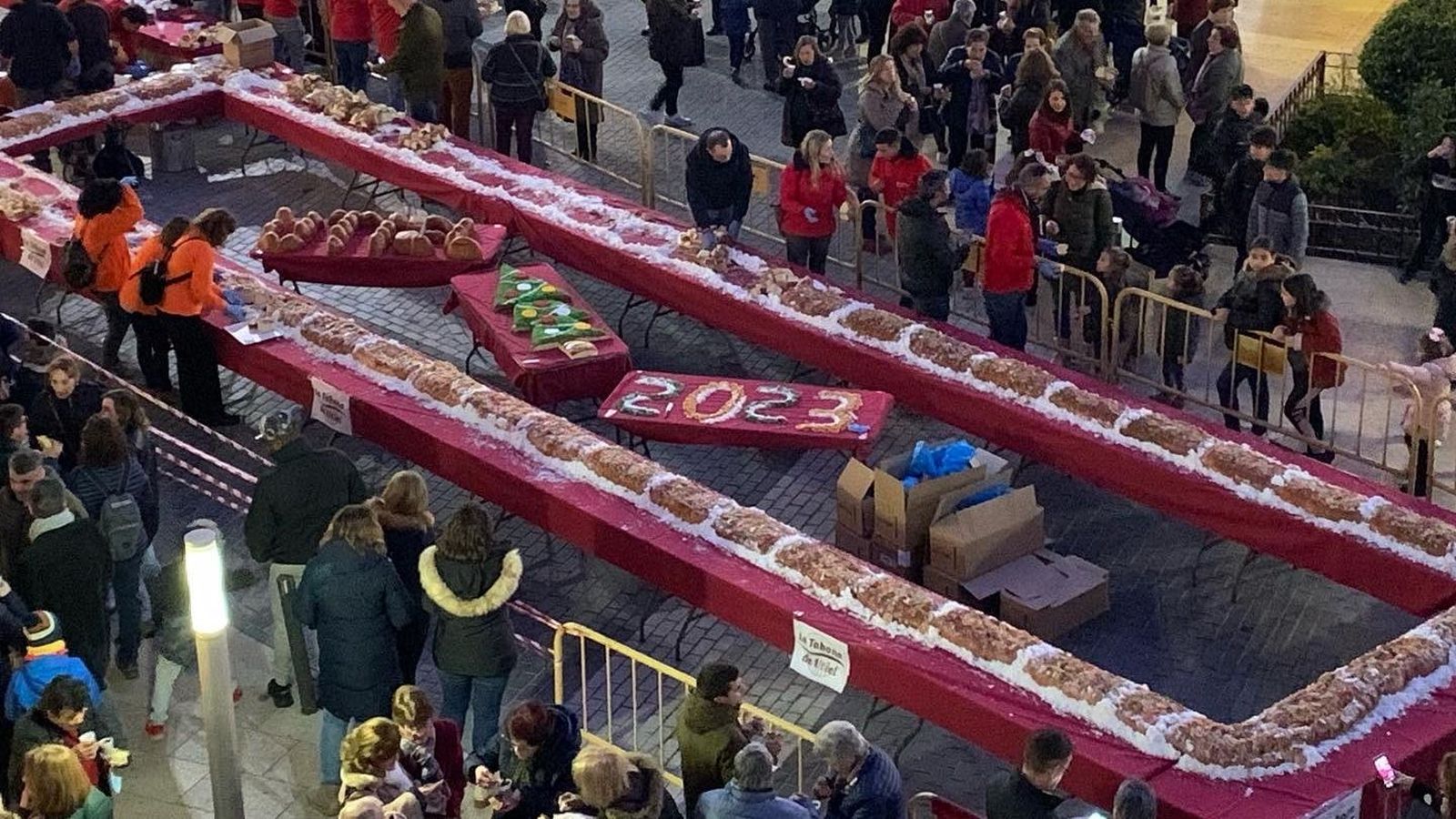 Tortell de catorze metres de llarg