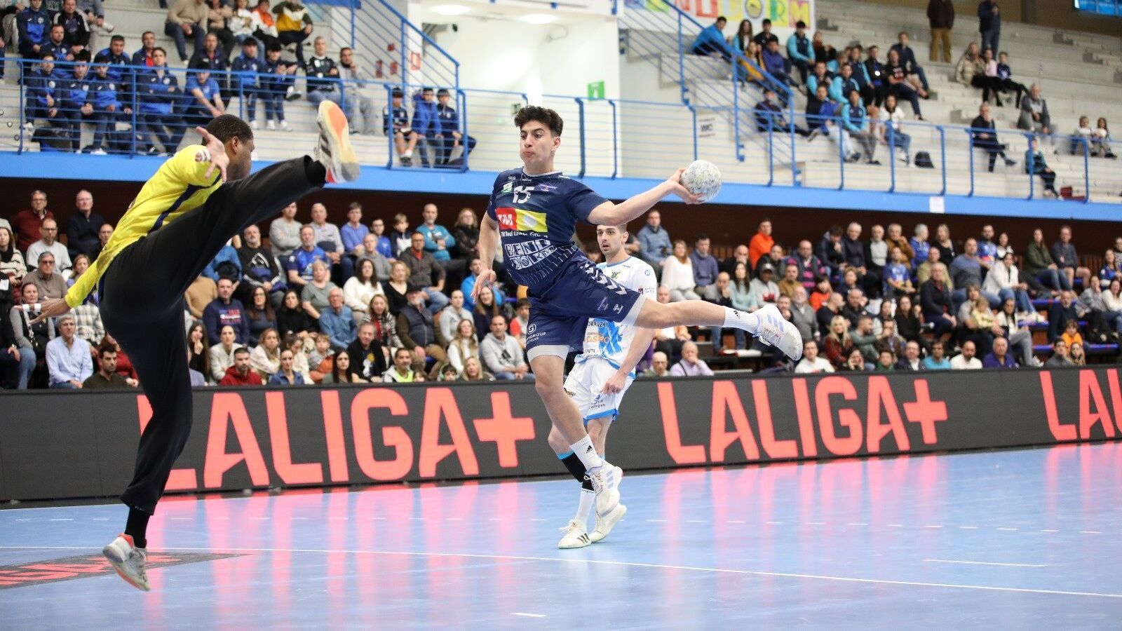 Lautaro Robledo, en una acció d'atac