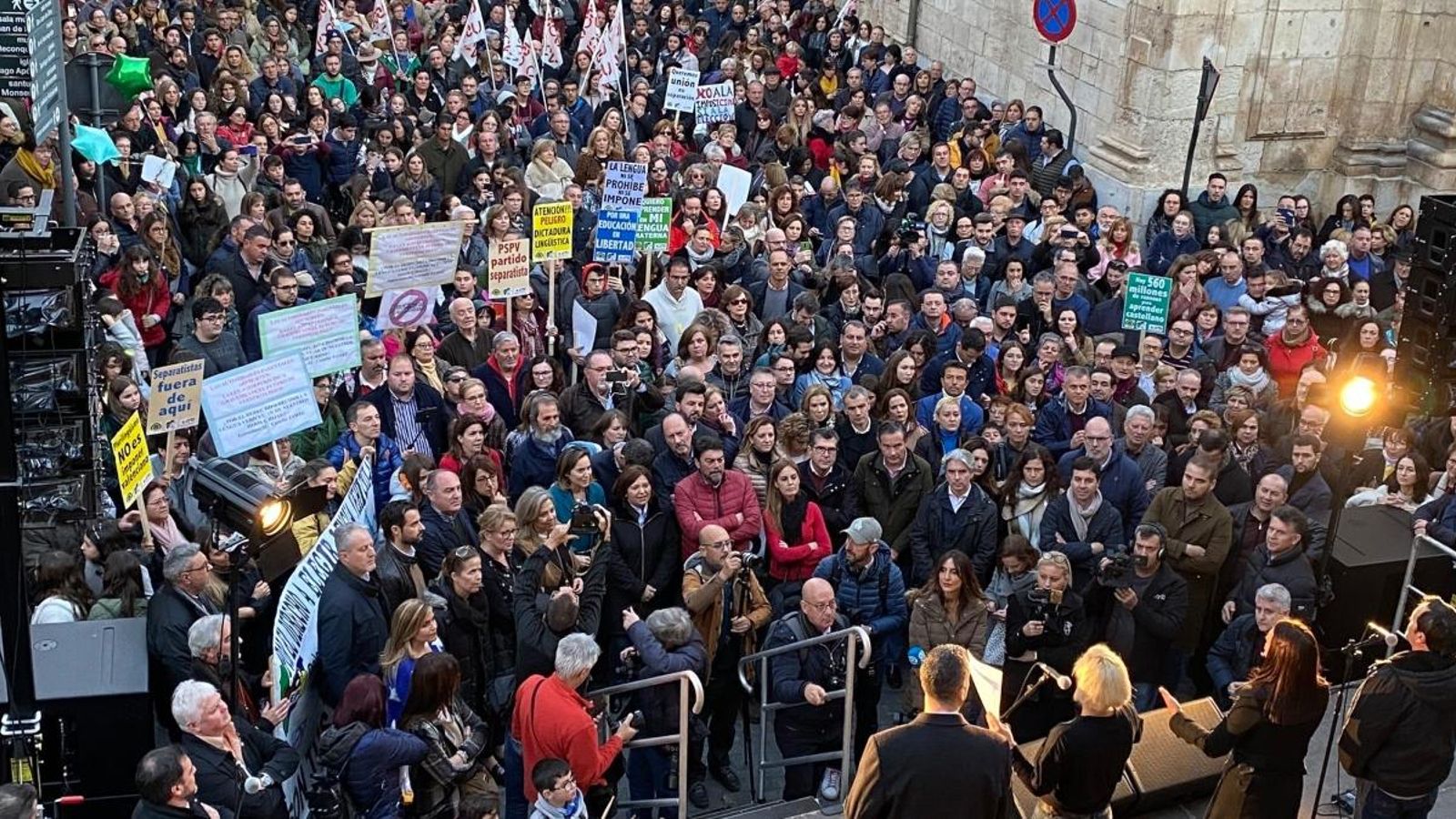 Manifestació contra la llei de prulingüisme