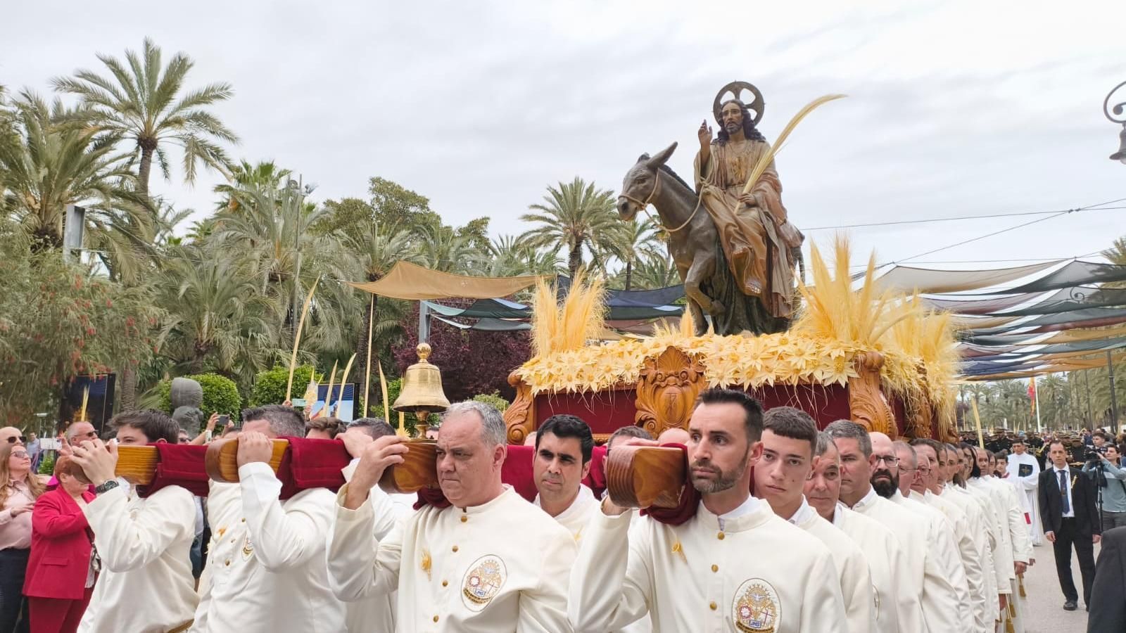 Imatge del pas de la burreta, este diumenge a Elx