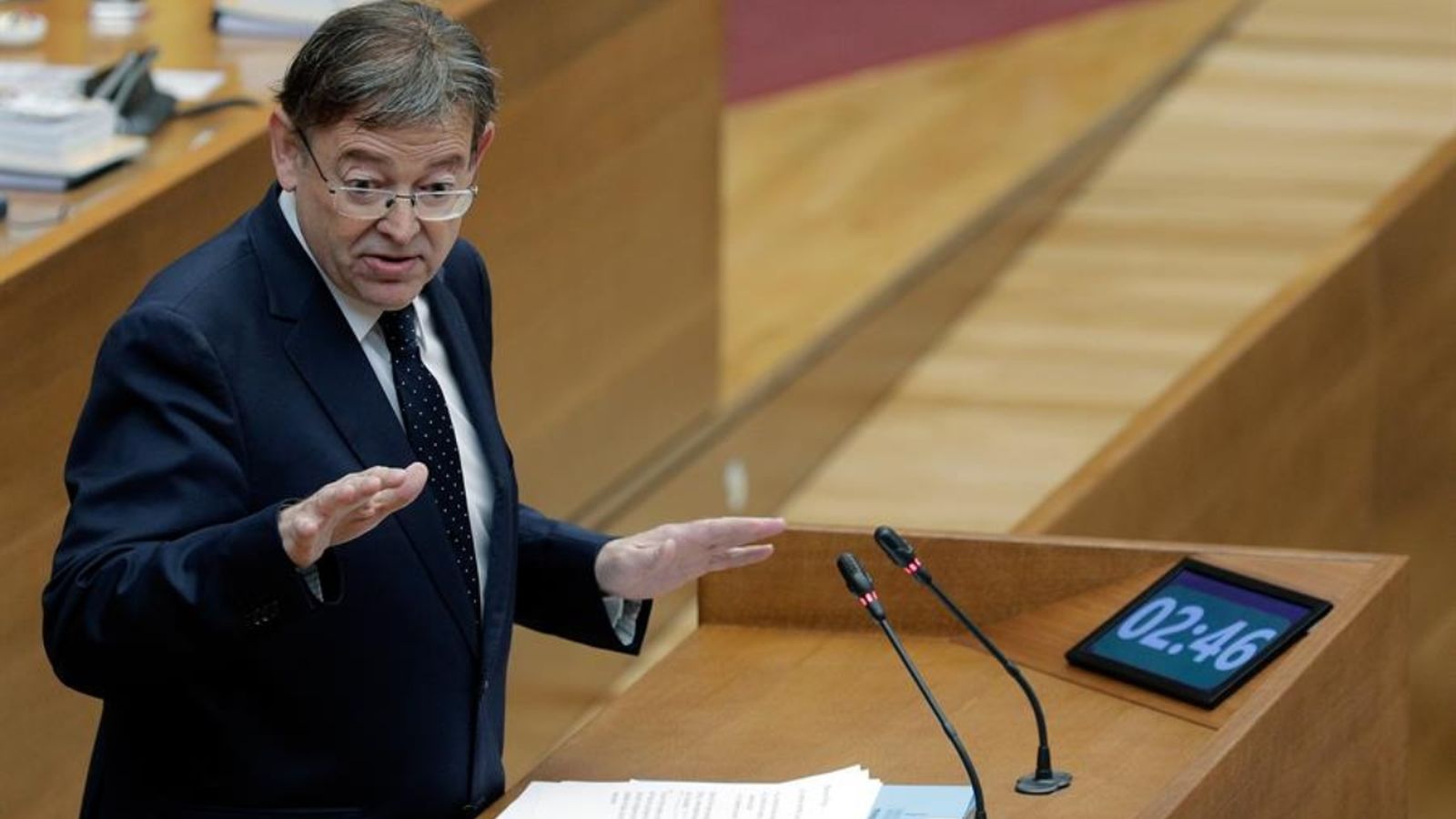 El president de la Generalitat Ximo Puig durant la sessió de control a les Corts