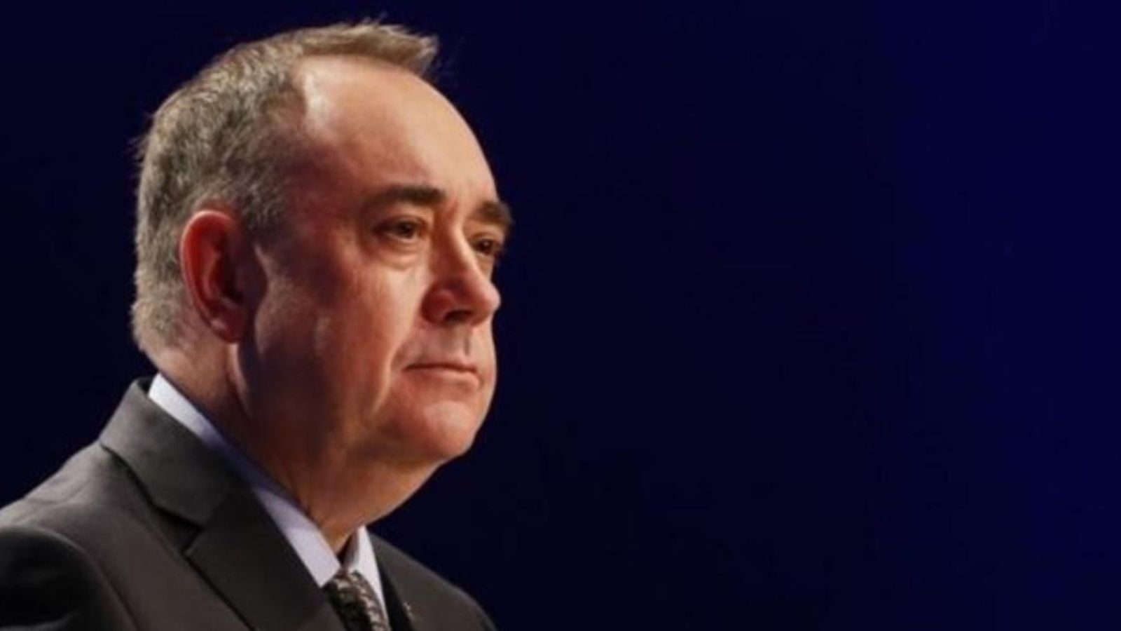 L’ex primer ministre d’Escòcia ha anunciat que es querellarà contra el govern escocés per denunciar el cas davant la policia.