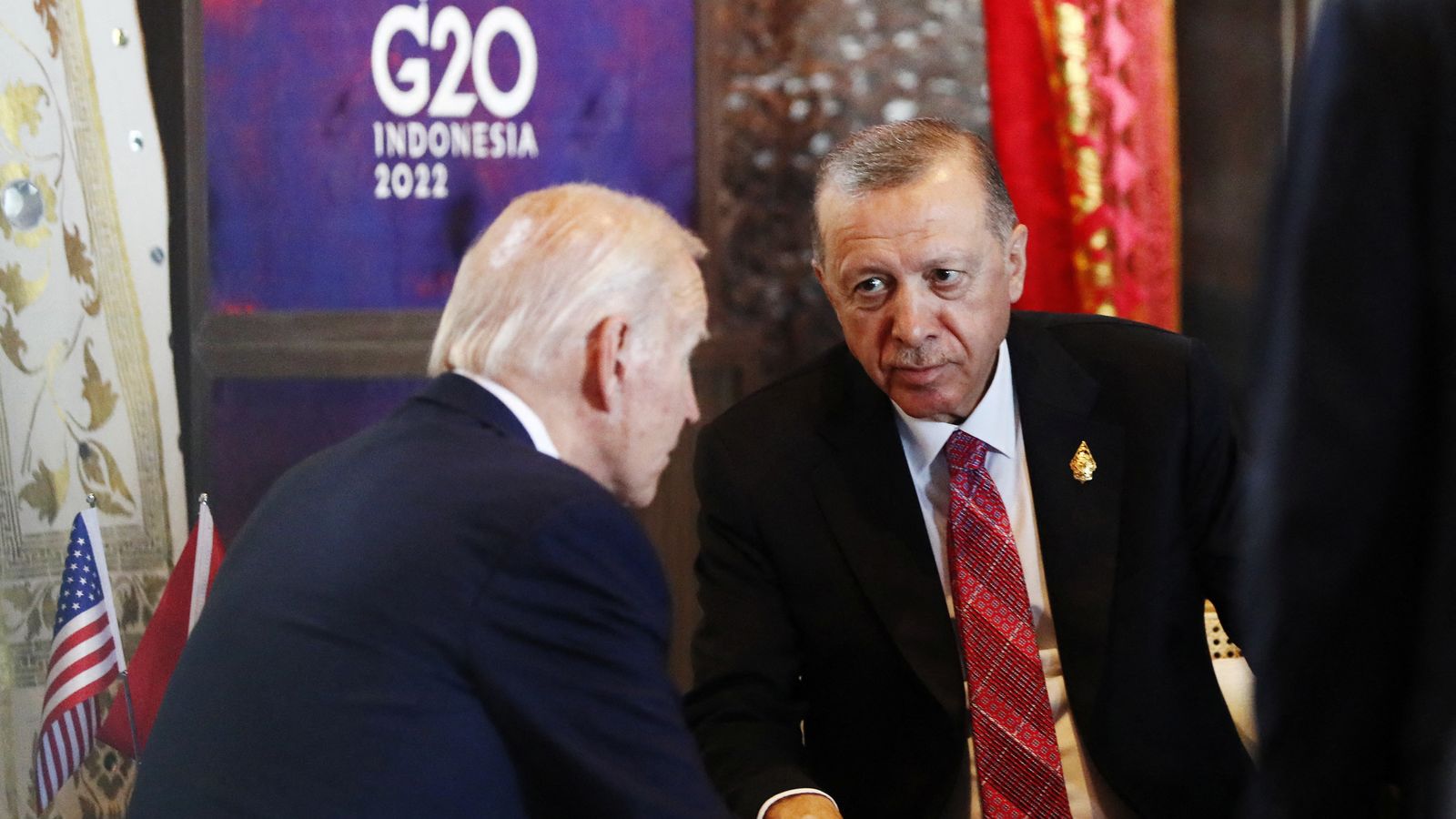 Erdogan amb Biden durant la cimera del G-20 a Bali