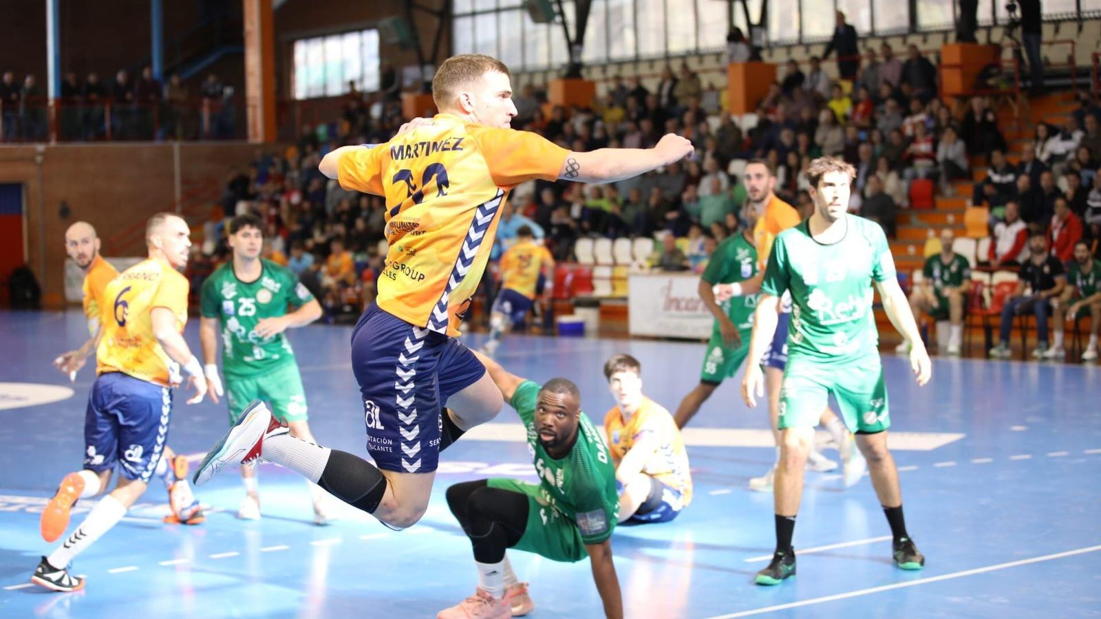 Ramiro Martínez, en una acció d'atac