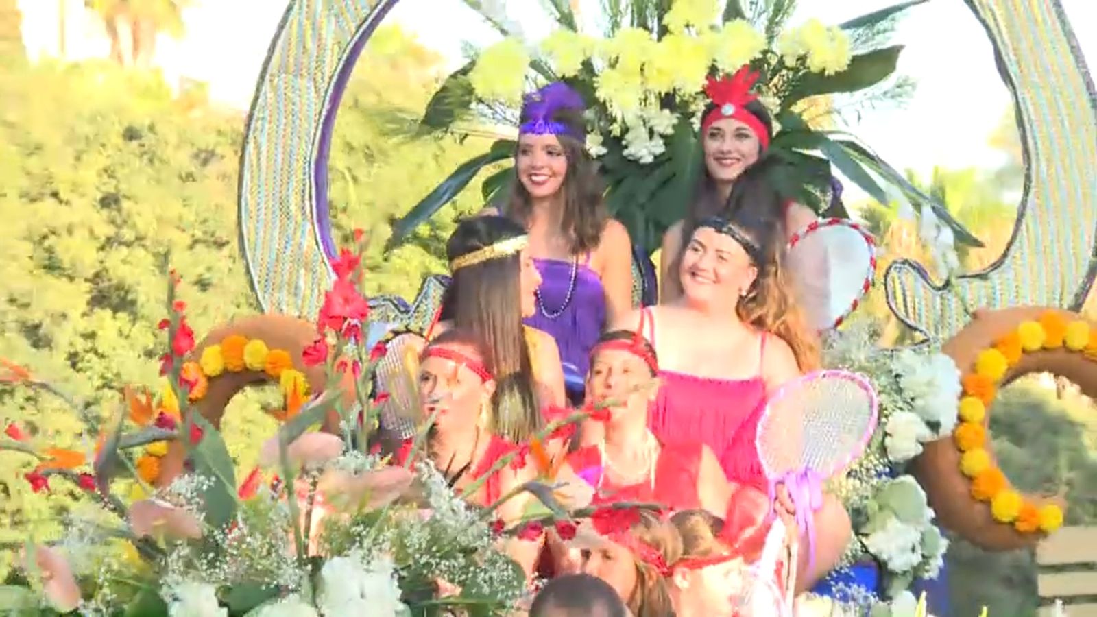 Més d\'un milió de flors per a la batalla més acolorida de l\'estiu