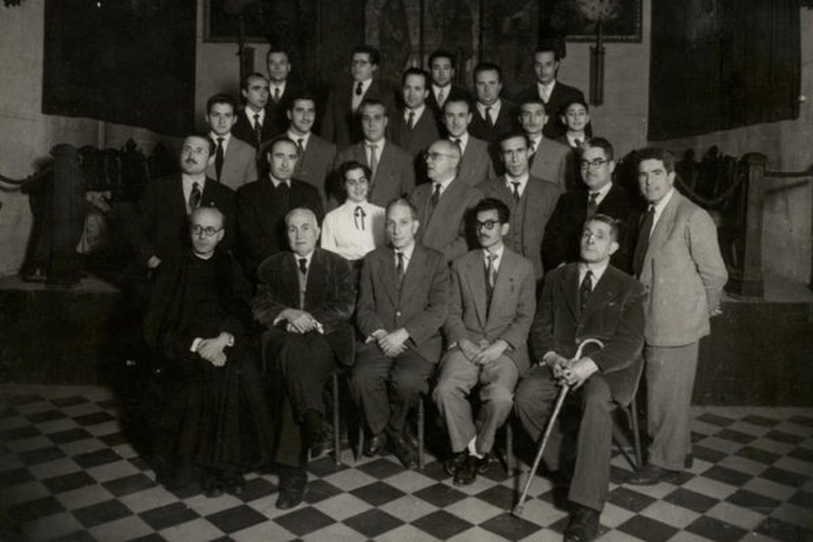 Didín Puig, l'única dona estudiant valencià en un curs de Lo Rat Penat