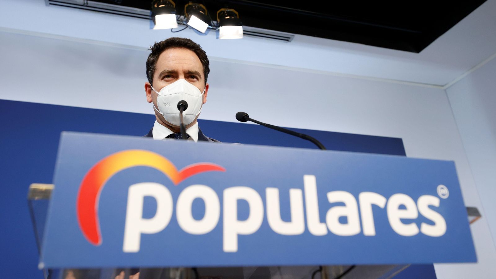 El secretari general del PP en una roda de premsa que va oferir la setmana passada