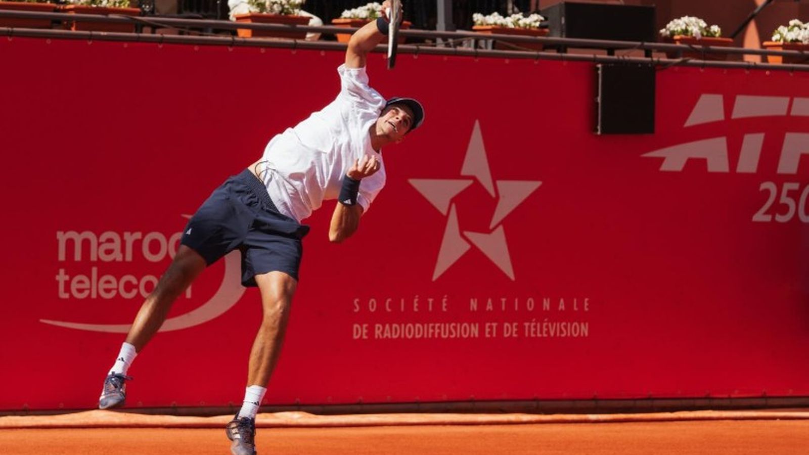 Un altre Rafa triomfa sobre la terra batuda