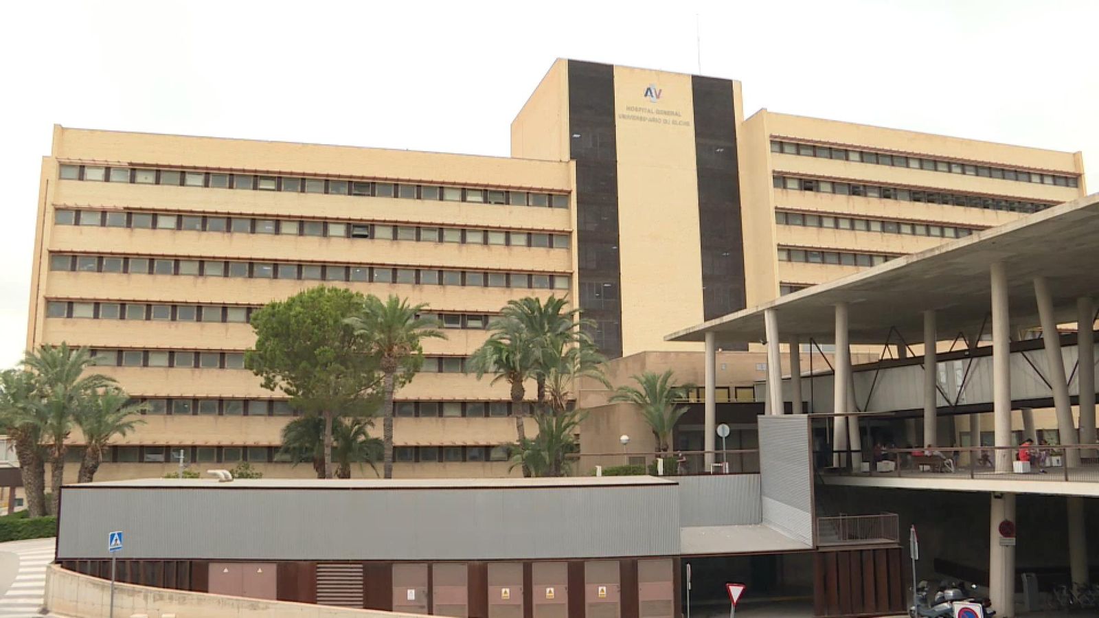 Façana de l'Hospital General d'Elx, aquest dimecres