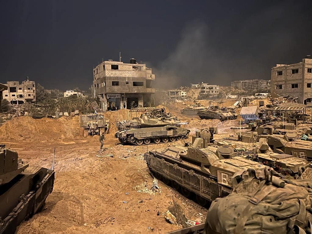 Desplegament de tancs israelians en un punt indeterminat de Gaza